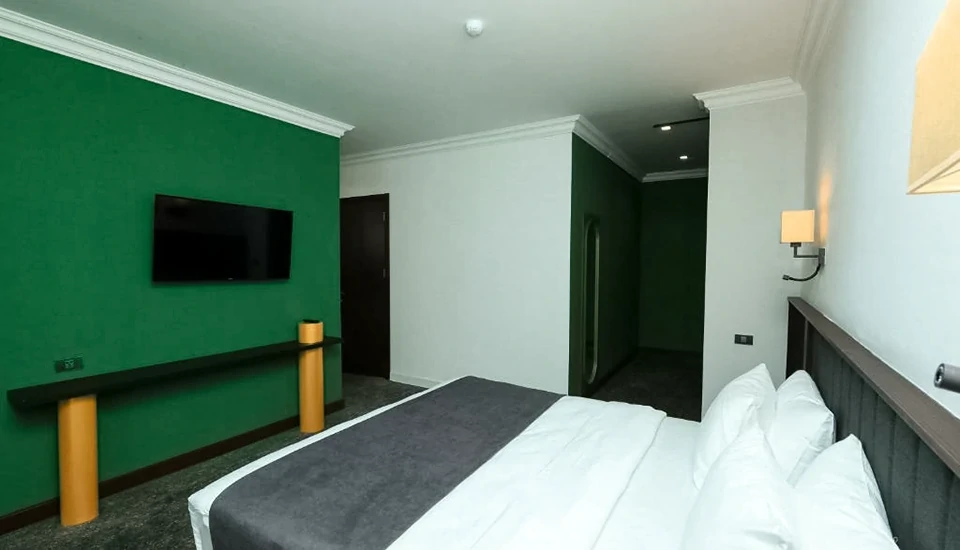 هتل پاین آستوریا تفلیس